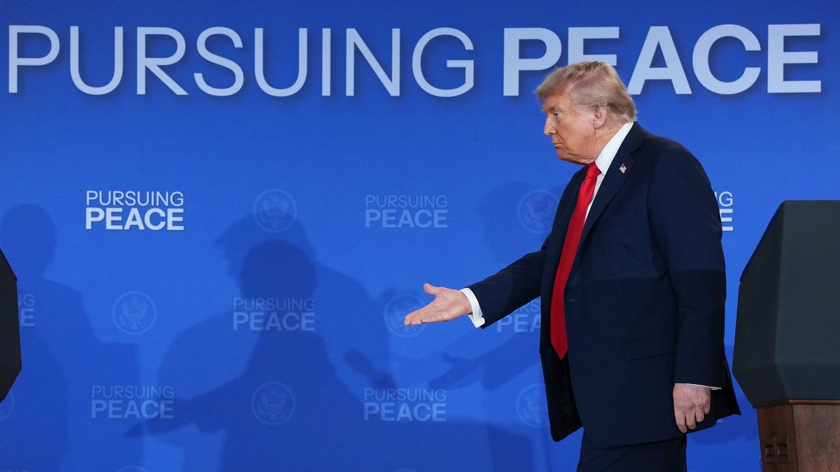 U.S. President Trump And Russian  President Putin Meet On War In Ukraine At U.S. Air Base In Alaska
ANCHORAGE, ALASKA - AUGUST 15: U.S. President Donald Trump reaches out to shake hands with Russian President Vladimir Putin at the end of a press conference at Joint Base Elmendorf-Richardson on August 15, 2025 in Anchorage, Alaska. The two leaders are meeting for peace talks aimed at ending the war in Ukraine. (Photo by Andrew Harnik/Getty Images)
Andrew Harnik