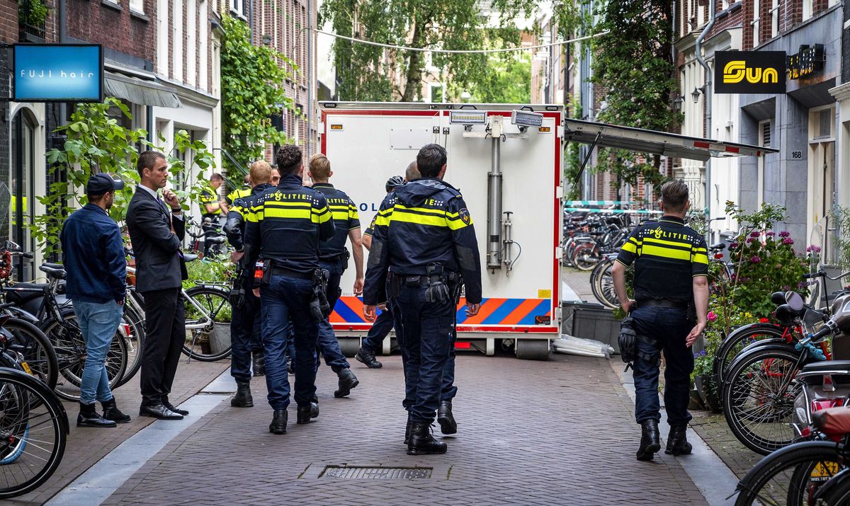 Holandia. Strzelanina w Amsterdamie. Media: ranny znany dziennikarz 