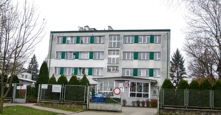 Drastyczne cięcie kosztów. Nawet o 80 proc. Gminy podnoszą alarm