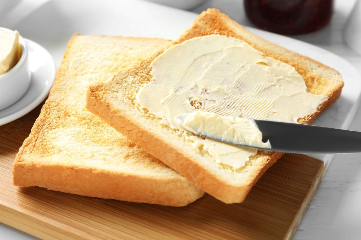 Toast bread stays soft for up to 14 days. What causes this?