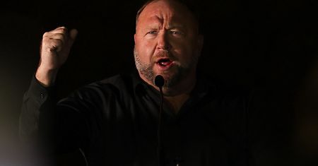 Imperium zbudowane na kłamstwie. To działa