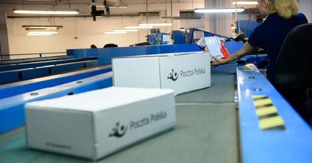 Blokada paczek do USA, także z Polski. Winne cła Trumpa