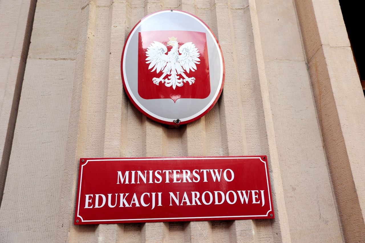 Psycholog w szkole miał być standardem. Rzeczywistość rozczarowuje