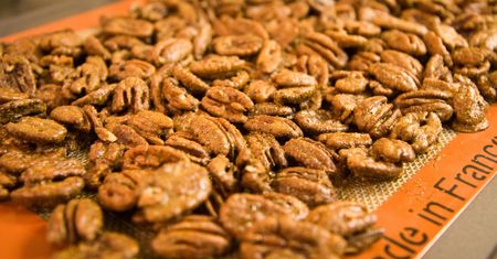 Orzechy pekan smażone z dodatkiem soli