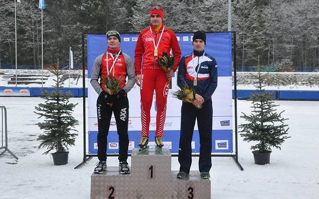Jan Szymański na najwyższym stopniu podium