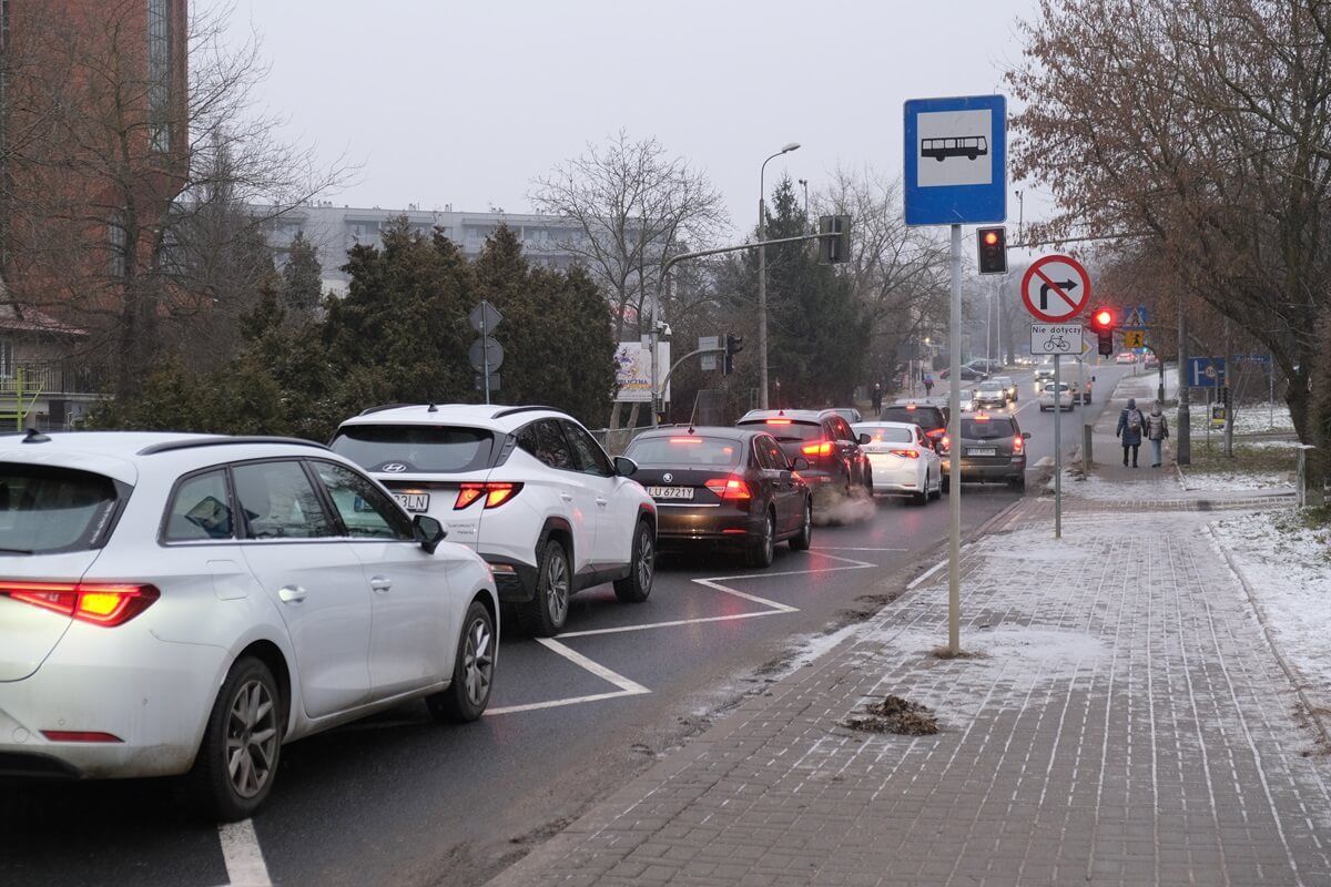 Tymczasowy przystanek autobusowy na al. Warszawskiej w Lublinie