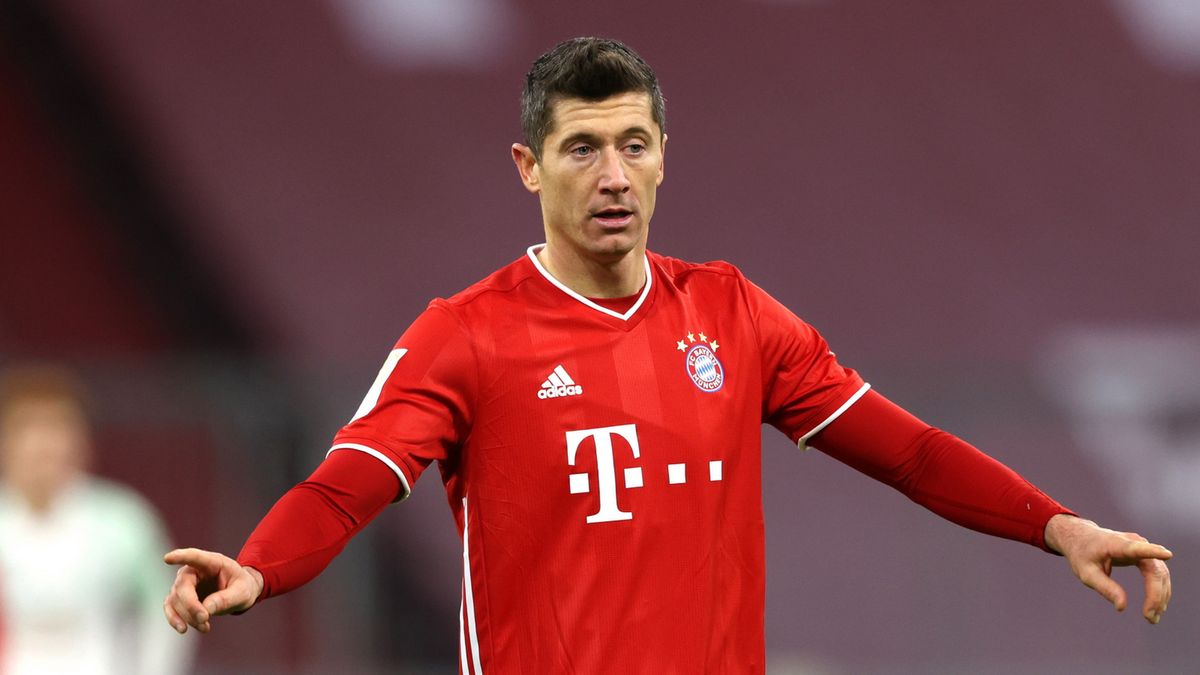 PAP/EPA / ALEXANDER HASSENSTEIN / Na zdjęciu: Robert Lewandowski