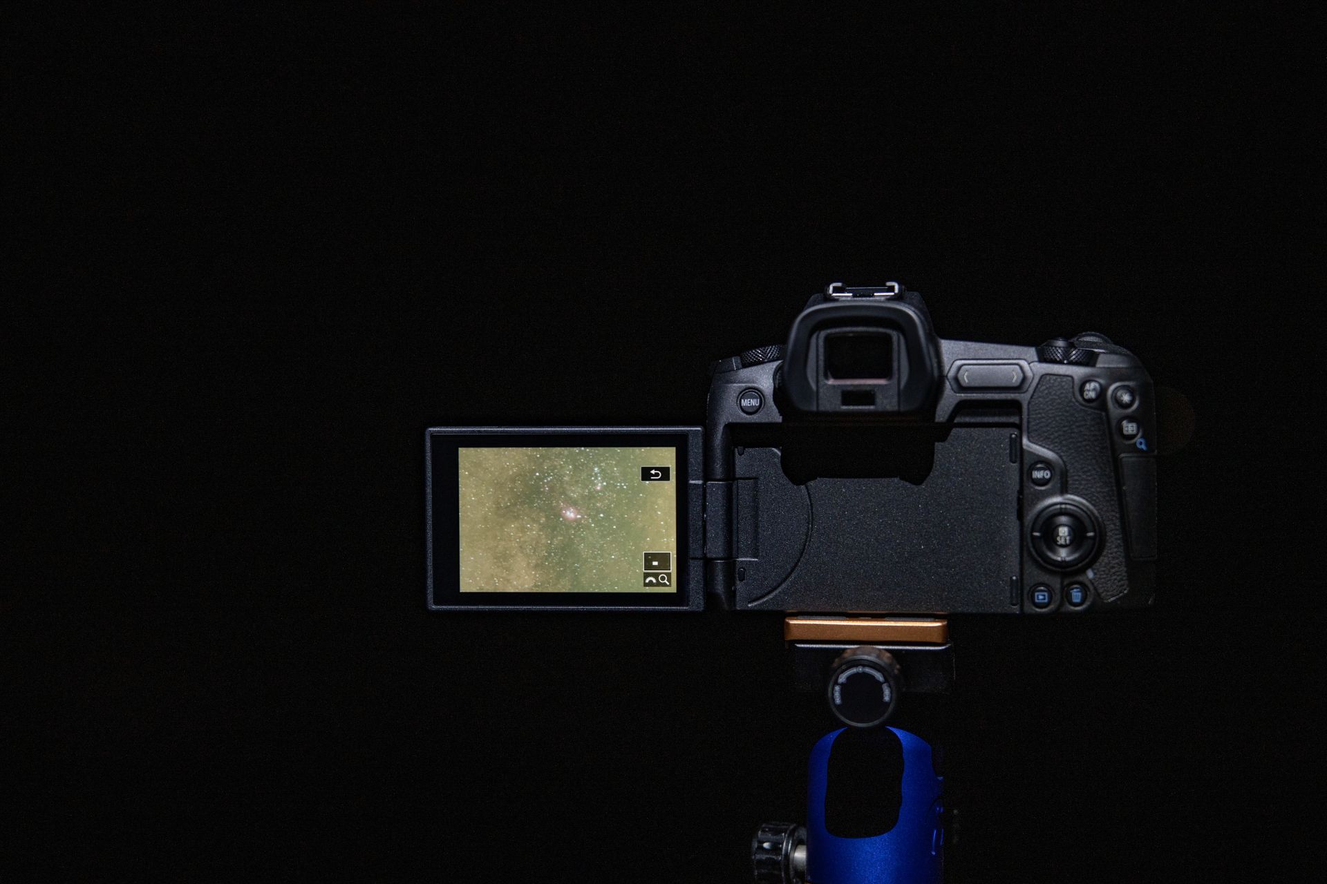 Canon EOS Ra: Stworzony do fotografowania gwiazd 9