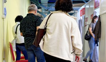 Relacje świadków ze szczepień w Rzeszowie: podawano się za mundurowych