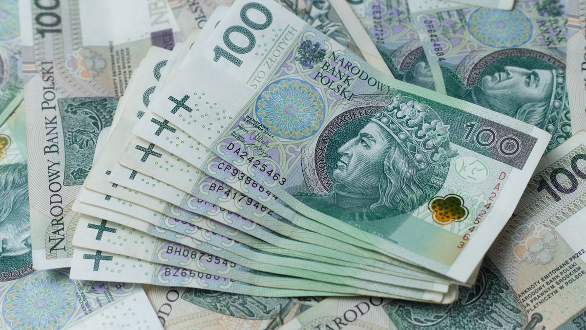 Niedługo kończą się limity wpłat na IKE i IKZE