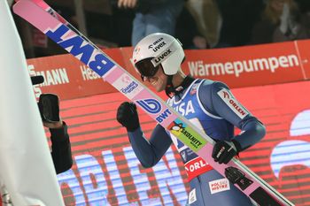 PŚ w Wiśle. Piotr Żyła najlepiej w sezonie. Polacy jednak tłem