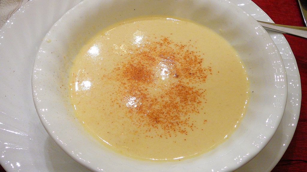 Zupa krem z cebuli przygotowana z dodatkiem wody 1:1