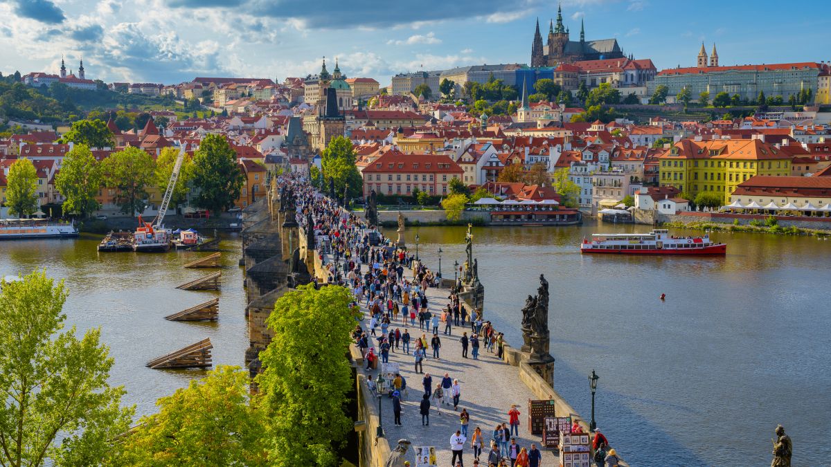 Władze Pragi mają dość pijanych turystów