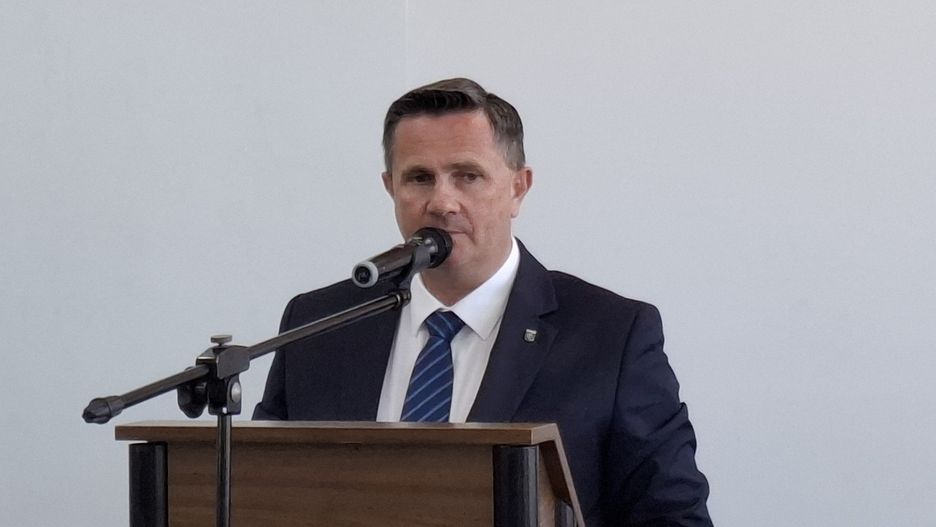 Krzysztofowi Jażdżyk na czerwcowej sesji rady miasta otrzymał wotum zaufania i absolutorium.