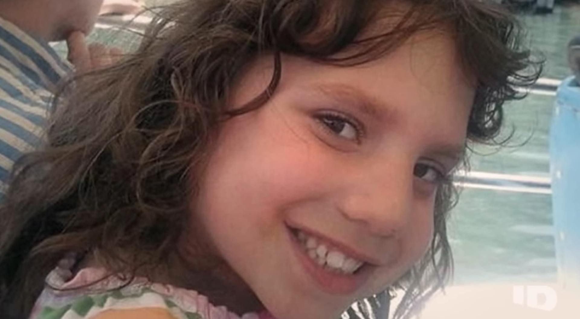 Twierdzą, że adoptowana córka zmieniła ich życie w koszmar