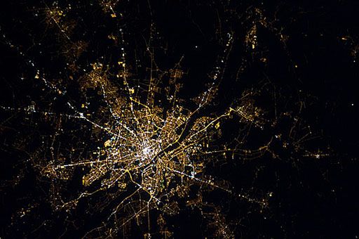 Warszawa widziana z kosmosu - niezwykłe zdjęcie