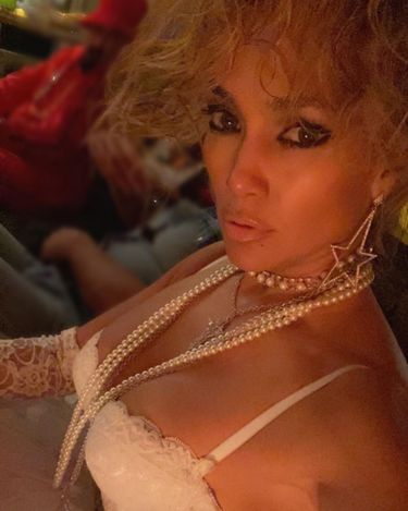 Jennifer Lopez jako Madonna na Halloween 2020