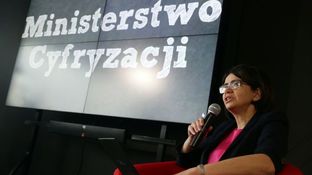 Minister Cyfryzacji — Anna Streżyńska.