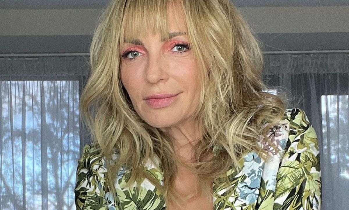 Wyszkoni pozuje w mini. Jej strój nie wszystkim się spodoba