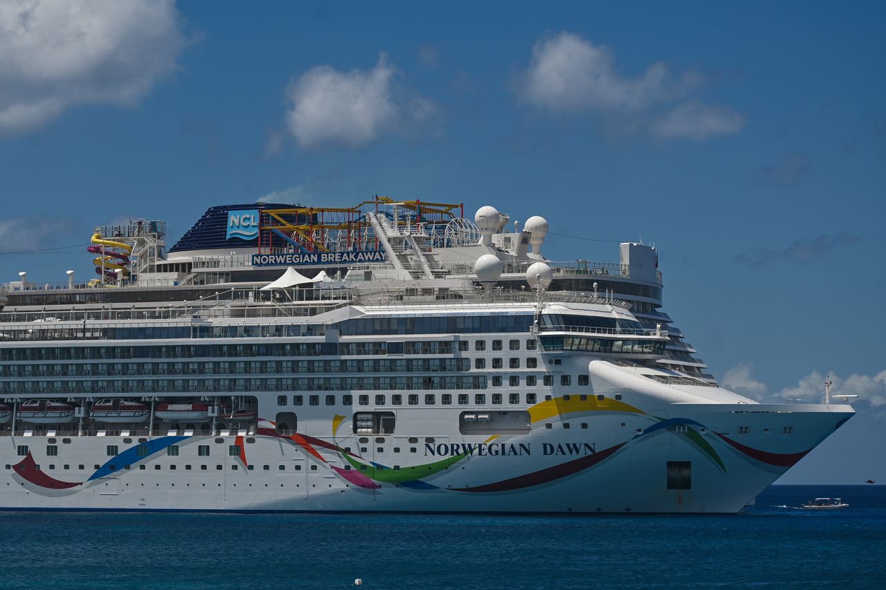 Mauritius on alert as Norwegian cruise ship reports cholera symptoms