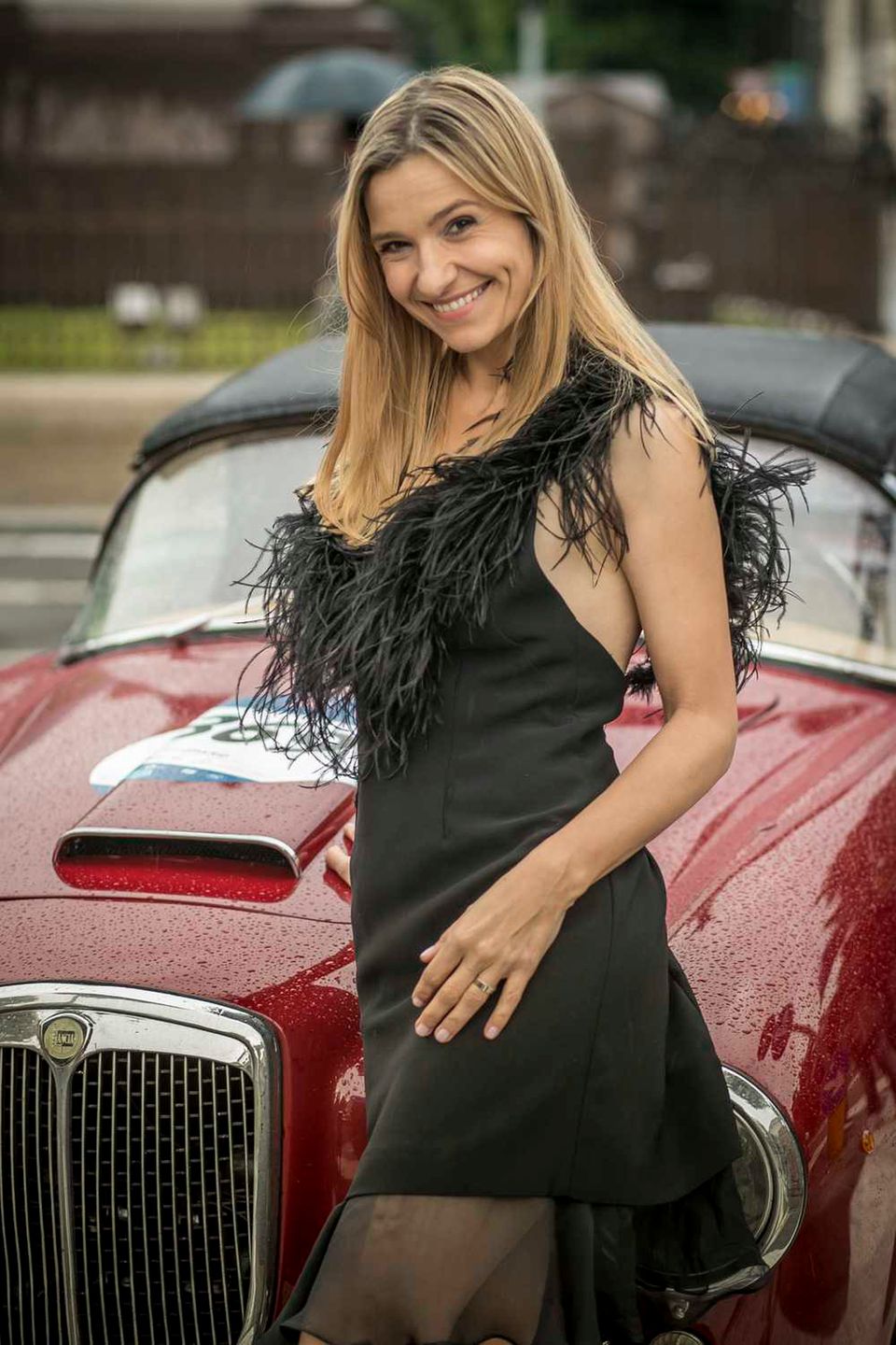 Joanna Koroniewska w czarnej stylizacji w Wenecji