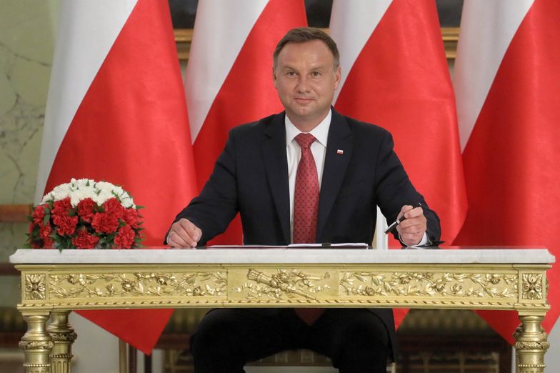 Nieodpłatna pomoc prawna ma być teraz dostępna dla wszystkich, którzy zadeklarują taką potrzebę.