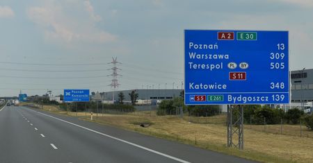 Poszerzenie A2 nadal w fazie planów. Na trzeci pas poczekamy przynajmniej 19 lat
