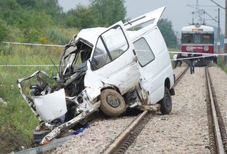 Bus wpadł pod pociąg. Są nowe ustalenia