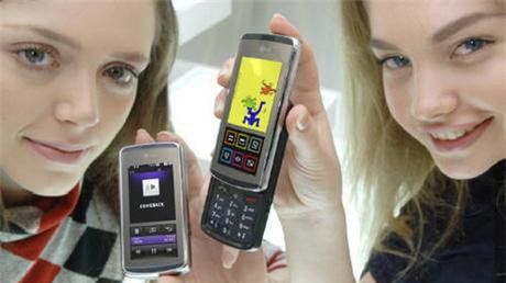 Światowa premiera LG KF600 z podwójnym ekranem 1