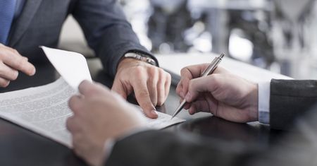 Zatrudnienie obcokrajowca – o co należy zadbać?