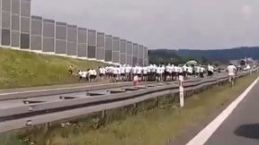 Ustawka na A4. Opublikowano nagranie z momentu zablokowania drogi. Policja prowadzi dochodzenie