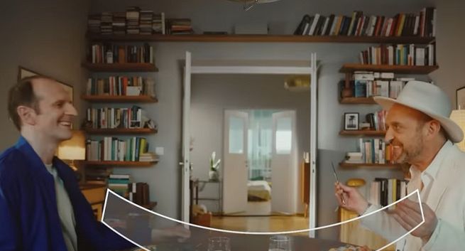 Janusz Chabior i Rafał Rutkowski reklamują kanapki z Żabki