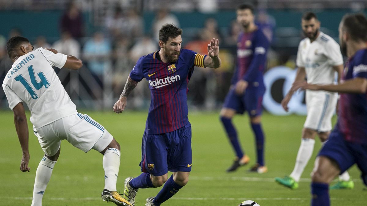 Zdjęcie okładkowe artykułu: PAP/EPA / JUANJO MARTIN / Na zdjęciu: Lionel Messi jest największą gwiazdą FC Barcelona