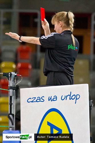 Michał Bąkiewicz ukarany został czerwoną kartką za komentowanie decyzji arbitra