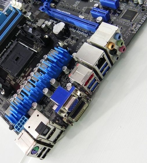 ASUS A88XM-PRO płyta główna zdjęcie tylny panel złącza