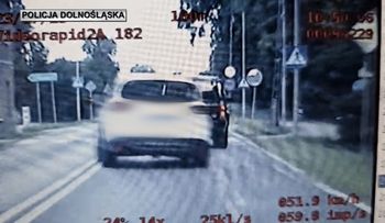Milicz: Szalona 45-latka straciła prawo jazdy. Dostałą 2500 zł mandatu