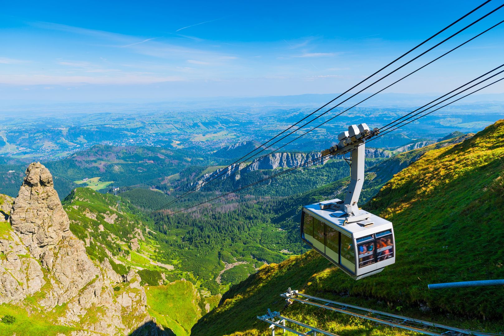 Tatry. W kolejkę na Kasprowy Wierch uderzył piorun. Turyści ewakuowani