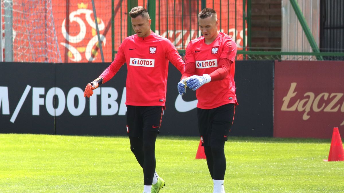 piłkarze reprezentacji Polski - Rafał Gikiewicz (z lewej) i Łukasz Skorupski (z prawej)