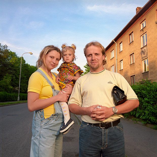 Autoportrety fotografki. Każdy z innym, wymyślonym partnerem życiowym 2