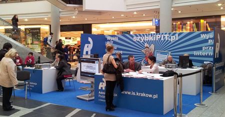 Rozlicz PIT-a podczas zakupów w galerii handlowej