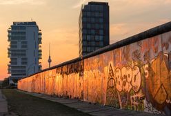 Mur Berliński - kiedy i dlaczego powstał, kiedy runął. Co warto wiedzieć o Murze Berlińskim?