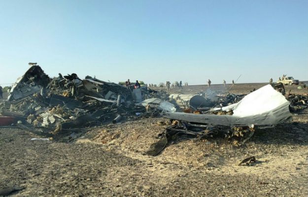 Egipscy eksperci: na pokładzie rosyjskiego airbusa doszło do eksplozji