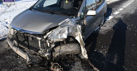 Kolizja drogowa na DK-17 w Izbicy