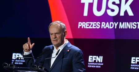 Tusk "prowokuje" Unię? Niemiecki dziennik pisze o "innej twarzy"
