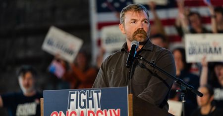 Seksskandal w USA. Kandydat demokratów na celowniku