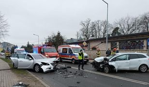 Łódzkie. Dzieci ranne z czołowym zderzeniu