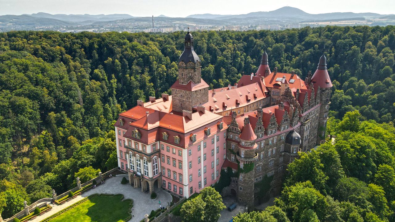 Odkrycie na terenie dolnośląskiego zamku. "Tajemnicze znalezisko"