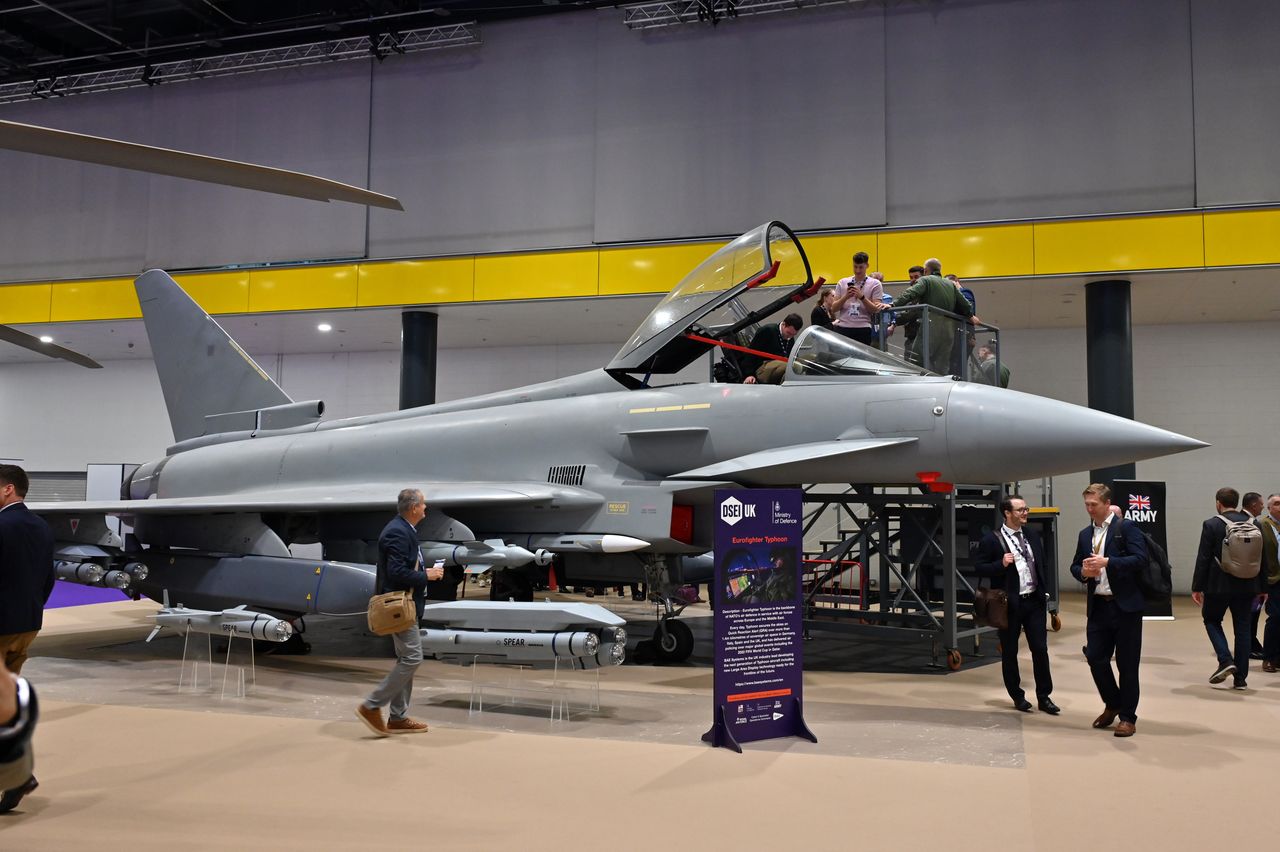 Niemcy się zbroją. Dokonali ogromnych zakupów