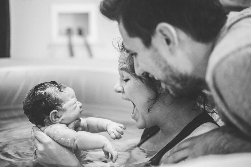 Tak rodzą kobiety. Niesamowite zdjęcia z porodów, które zebrano i wyróżniono w największym tego typu konkursie fotograficznym na świecie 12