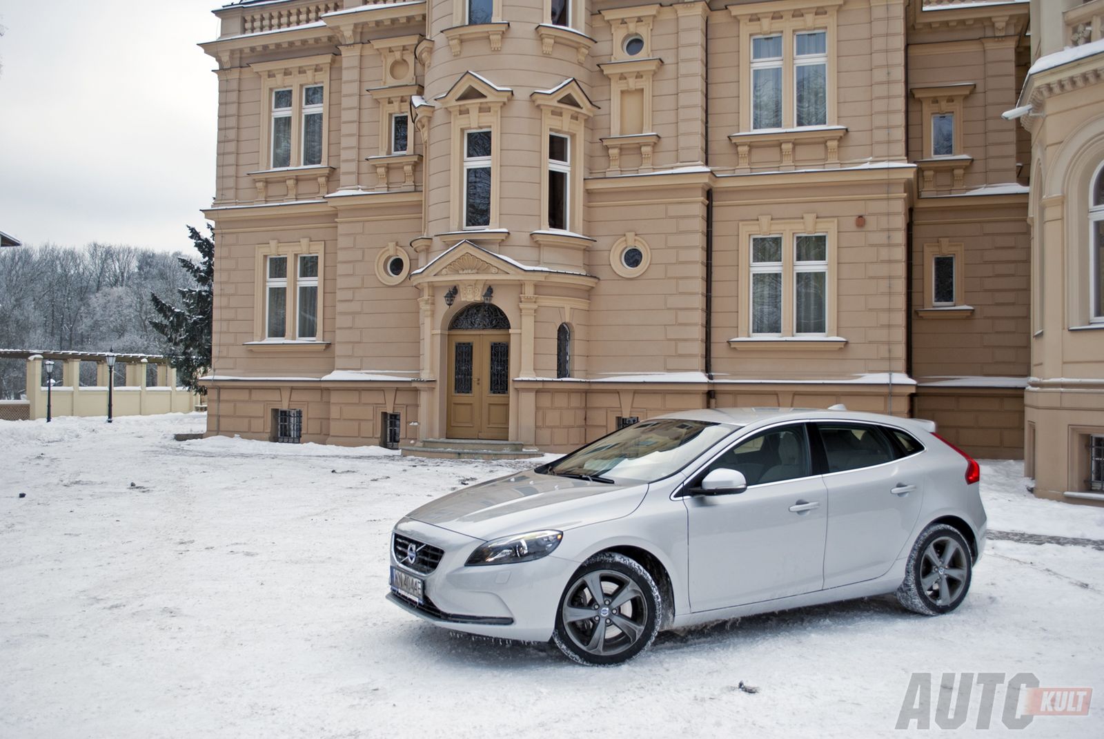 Volvo V40